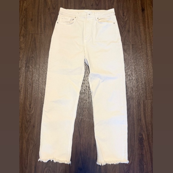 LOFT 98% Cotton Curvy Frayed High Rise Skinny Jeans in White - Picture 5 of 5